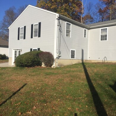 30 Iroquois St, Worcester, MA 01602 - photo 3