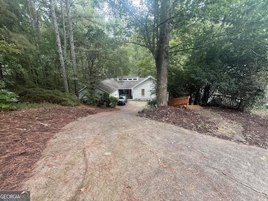 4765 Catoosa Trail NE unit 2, Roswell, GA 30075 - photo 2