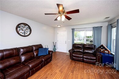 1091 Valley Forge Dr, Clover, SC 29710 - photo 7