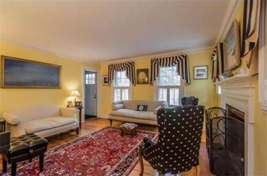 19 Waldron Ct, Marblehead, MA 01945 - photo 3