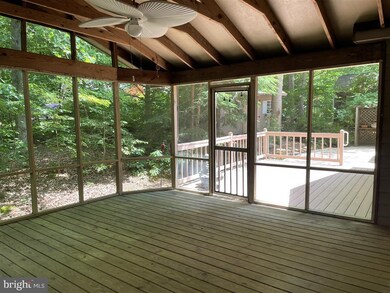 204 Meadowview Ln, Locust Grove, VA 22508 - photo 5