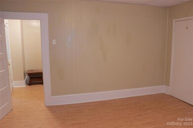 1030 5th St, Statesville, NC 28677 - photo 4