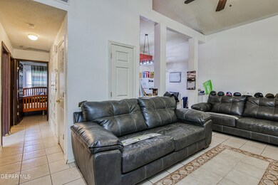 361 Barrel Cactus Dr, Horizon City, TX 79928 - photo 4