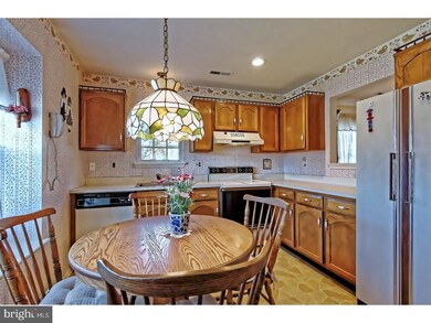 93 Knollwood Dr, Woodbury, NJ 08096 - photo 5