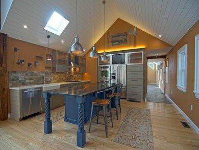 17 Newfields Rd, Exeter, NH 03833 - photo 4