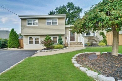9 Twain Ave, Old Bridge, NJ 08857 - photo 2