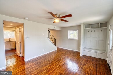 2101 Columbia Place, Hyattsville, MD 20785 - photo 6