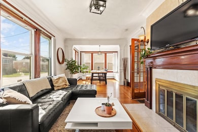 36 Deming St, Pawtucket, RI 02861 - photo 3