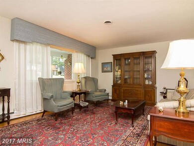 909 Dixon Ave, Sykesville, MD 21784 - photo 5