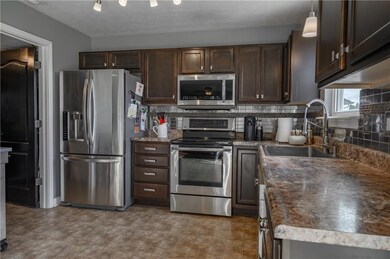 1117 Foxtail Dr, Franklin, IN 46131 - photo 7