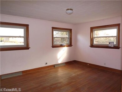 226 Nolen Ave, Asheboro, NC 27205 - photo 5