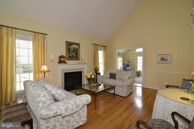 25591 Creek Run Terrace, Chantilly, VA 20152 - photo 6