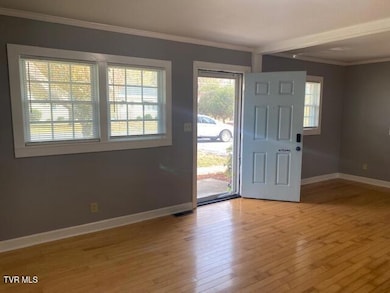 2107 Valley Ln, Johnson City, TN 37604 - photo 7