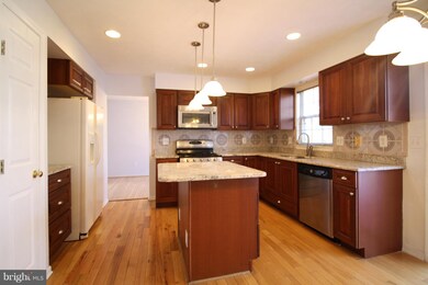 9412 Painted Tree Dr, Randallstown, MD 21133 - photo 7