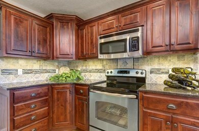 638 N Maplewood Hills Rd, Nixa, MO 65714 - photo 5