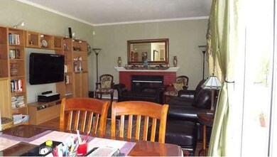 Spacious family room