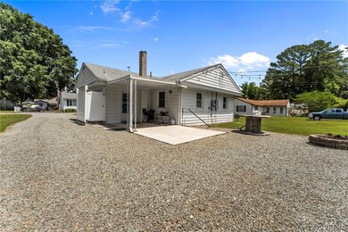 144 Cedar Dr, Dunnsville, VA 22454 - photo 5