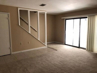 Livingarea1