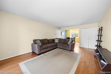 2440 Parmenter Blvd unit 112, Royal Oak, MI 48073 - photo 7