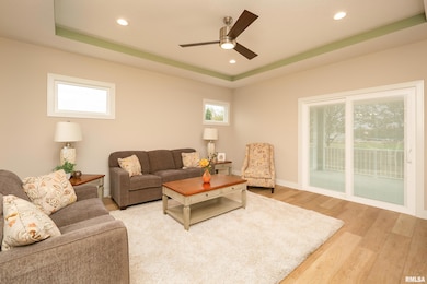 3117 W 34th St, Davenport, IA 52806 - photo 7