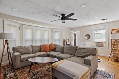 15 Elmwood St, Worcester, MA 01602 - photo 6