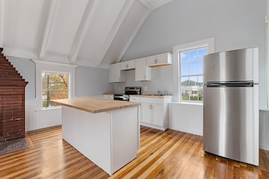 109 Pleasant St unit 201, Claremont, NH 03743 - photo 2