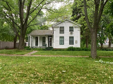 638 N Genesee St, Waukegan, IL 60085 - photo 2