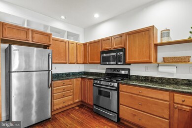 131 N Lakewood Ave, Baltimore, MD 21224 - photo 6