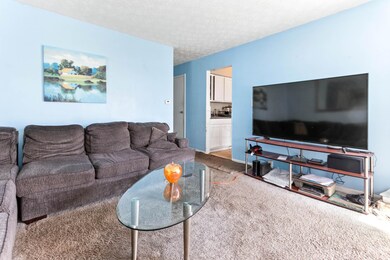 06-Living Area