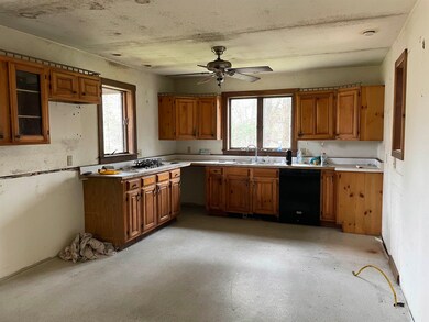 4758 Underpass Rd, Sutton, VT 05867 - photo 4