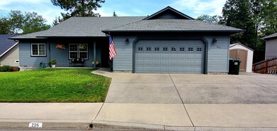 226 Sapphire Ct, Grants Pass, OR 97527 - photo 2