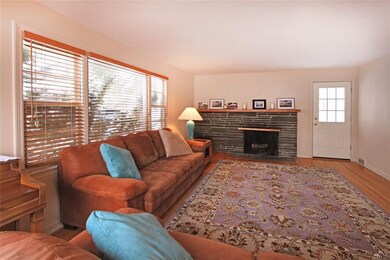 LIVING ROOM WITH FIREPLACE
