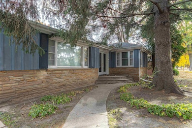 3535 Latham St, Rockford, IL 61103 - photo 4