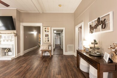 216 Coleman St, Oxford, NC 27565 - photo 5