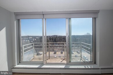 Radnor House unit 515, Bryn Mawr, PA 19010 - photo 2