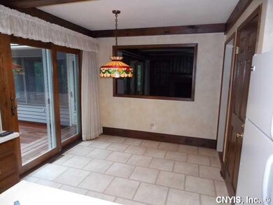 Kitchen Dining BRIGHT SPACE FOR IN KITCHEN DINING 