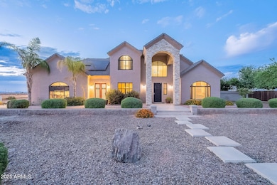 3770 E Graythorn Way