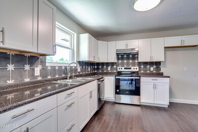 014230530-1-636EnsleyDrKnoxvilleTN-SMALL