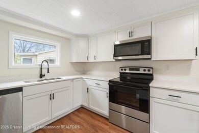 828 Backus St, Jackson, MI 49202 - photo 4