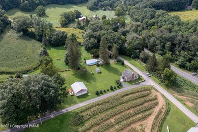 126 Little Mauch Chunk Cir, Kunkletown, PA 18058 - photo 4