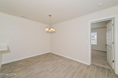 004-photo-dining-room-14375762