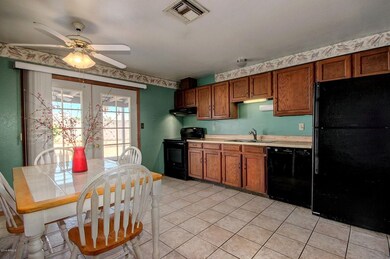 Kitchen/Dining