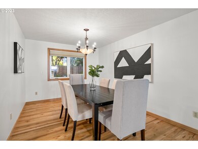 4740 Lamont Ct, Lake Oswego, OR 97035 - photo 4