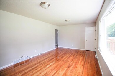 2711 SE 8th Ct, Des Moines, IA 50315 - photo 4