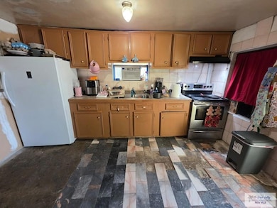 707 Jo Ann Ln, Brownsville, TX 78520 - photo 4