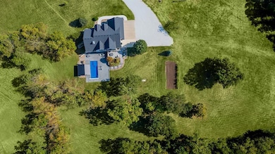 1878 158th Ct, Earlham, IA 50072 - photo 4