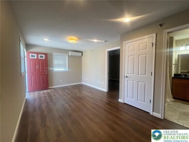 677 Broad St unit C, Emmaus, PA 18049 - photo 2