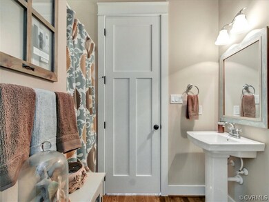 1st floor full bath attached to bedroom/office