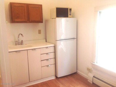 11 Heck Kitchen3
