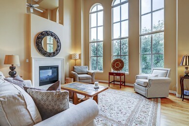 2086 Brentwood Dr, Houston, TX 77019 - photo 5